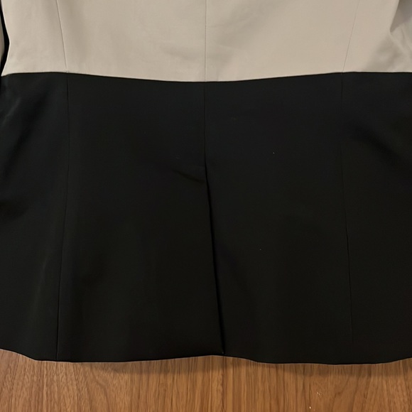 Theory Colorblock Blazer, size 6 - Picture 6 of 9